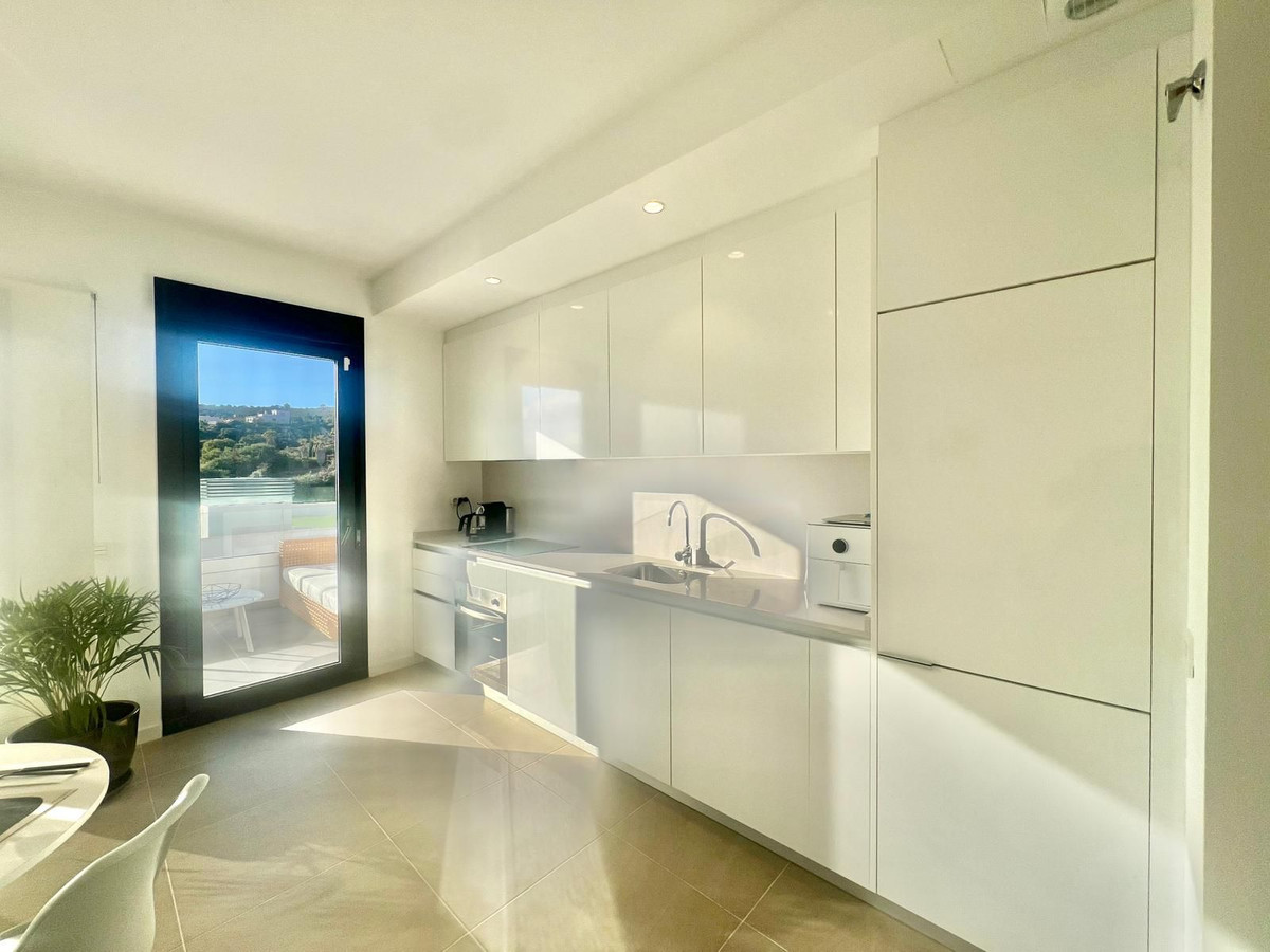 Appartement te koop in Manilva | 2 slaapkamers H5311750