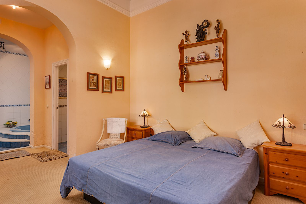 Property main view 40