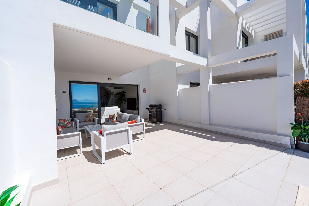 Huis te koop in Manilva | 4 slaapkamers H5329969