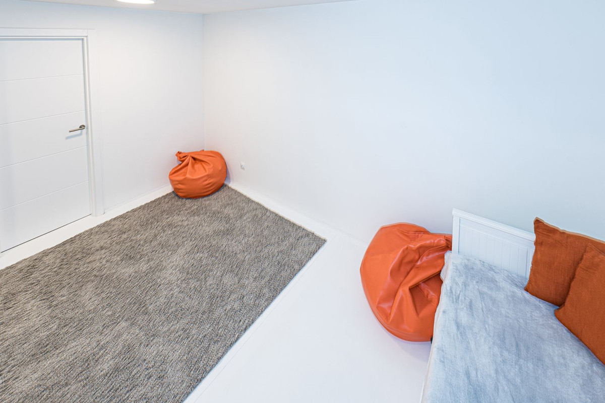 Huis te koop in Manilva | 4 slaapkamers H5329969