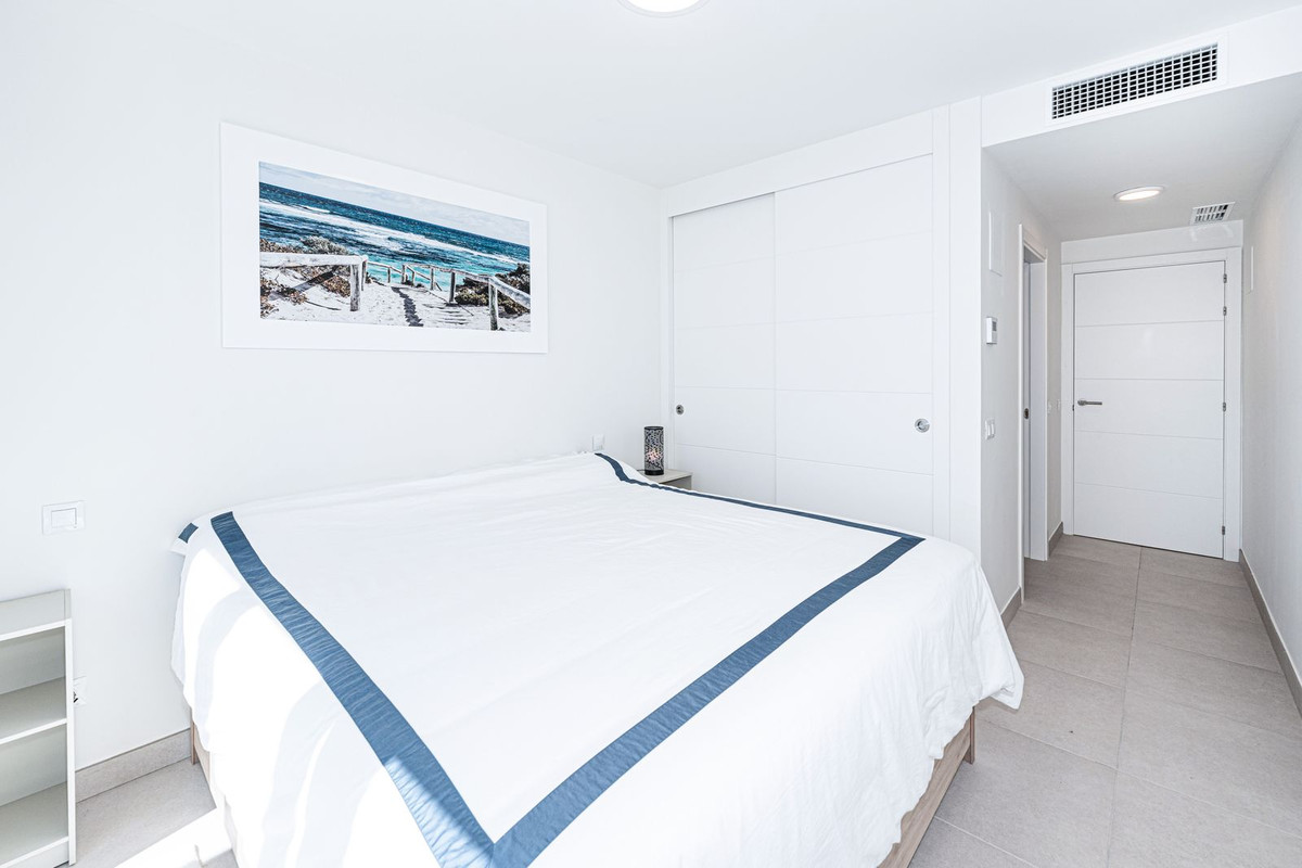 Huis te koop in Manilva | 4 slaapkamers H5329969