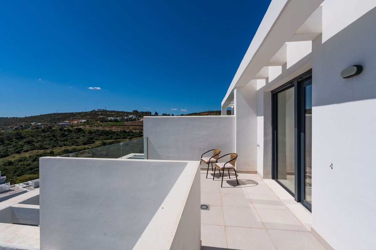 Huis te koop in Manilva | 4 slaapkamers H5329969