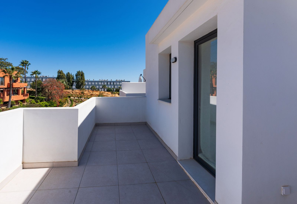 Huis te koop in Manilva | 4 slaapkamers H5329969