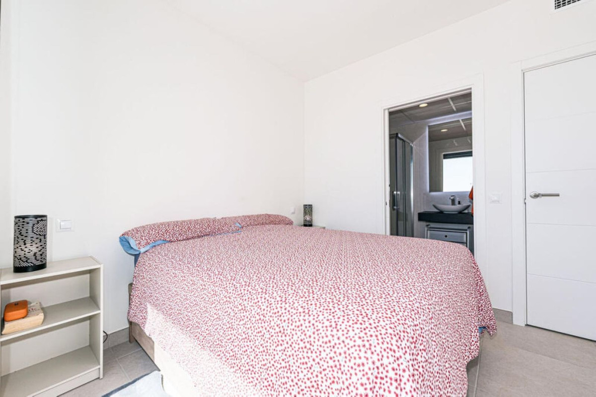 Huis te koop in Manilva | 4 slaapkamers H5336257