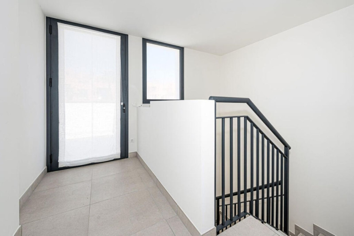 Huis te koop in Manilva | 4 slaapkamers H5336257