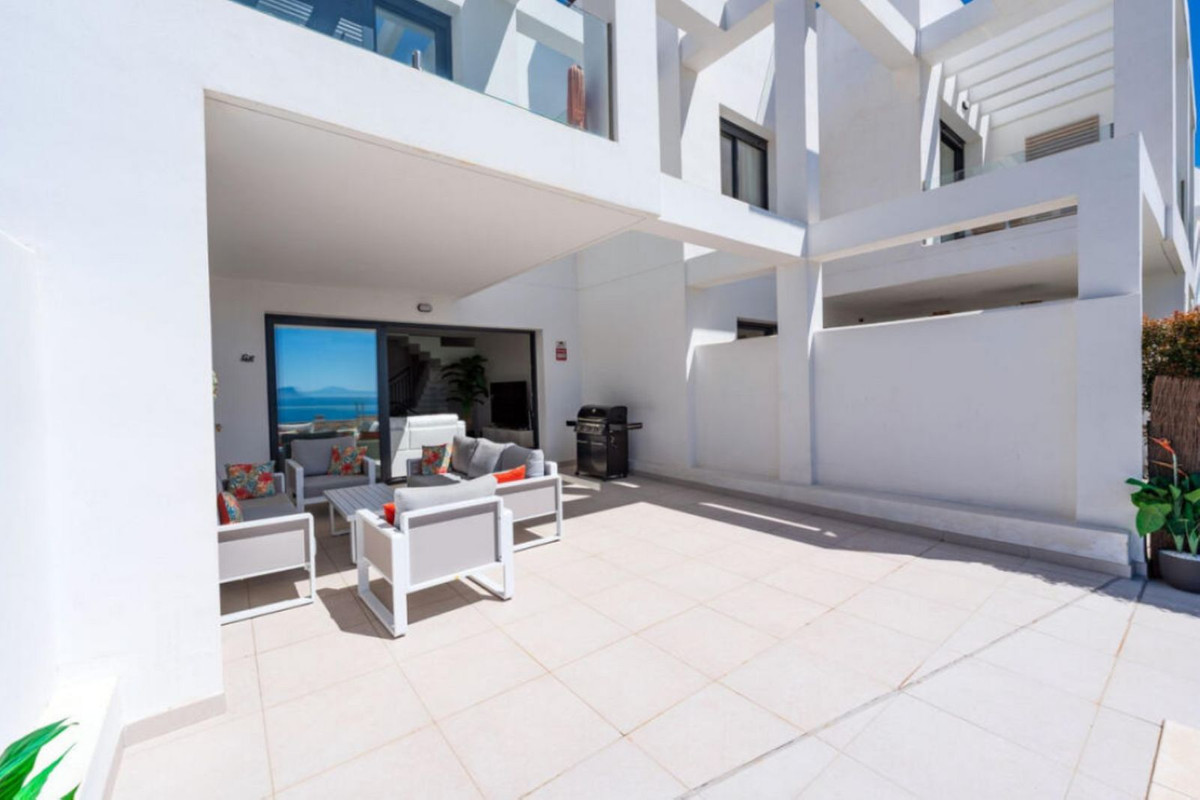 Huis te koop in Manilva | 4 slaapkamers H5336257