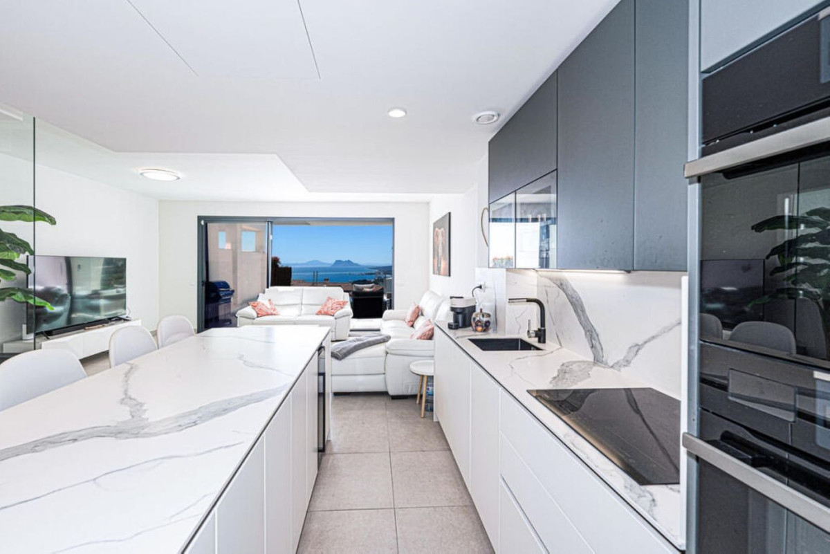 Huis te koop in Manilva | 4 slaapkamers H5336257