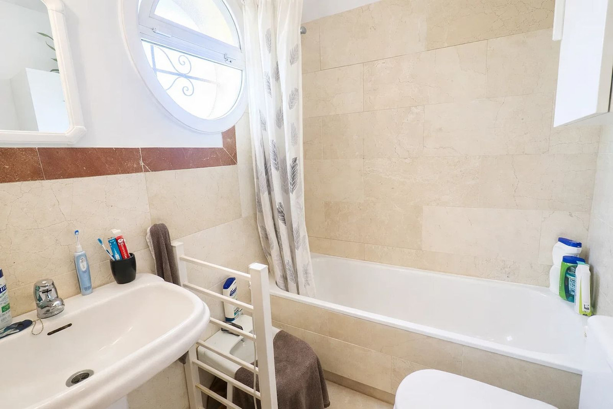 Huis te koop in Manilva | 3 slaapkamers H5359597