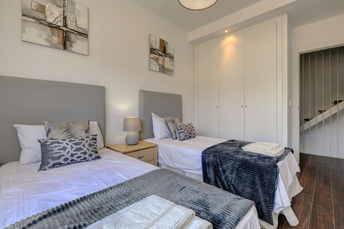 Huis te koop in Manilva | 4 slaapkamers H5380195