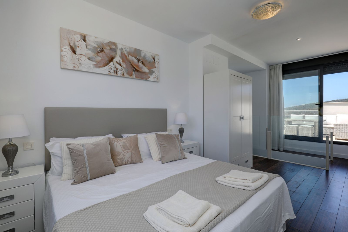 Huis te koop in Manilva | 4 slaapkamers H5380195