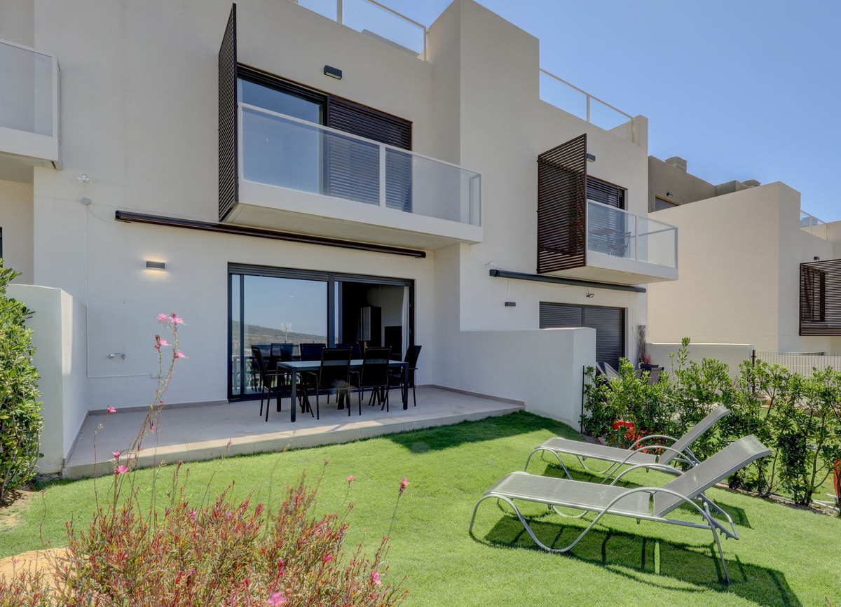 Huis te koop in Manilva | 4 slaapkamers H5380195