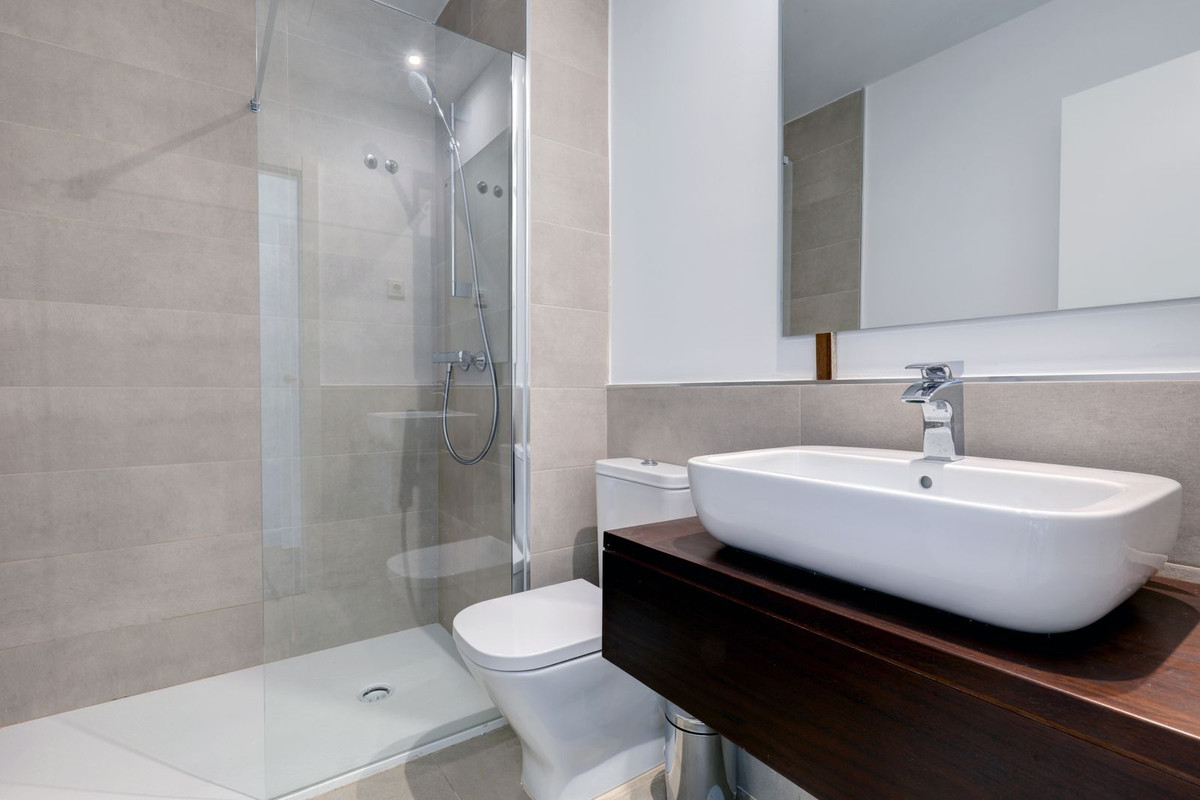 Huis te koop in Manilva | 4 slaapkamers H5380195