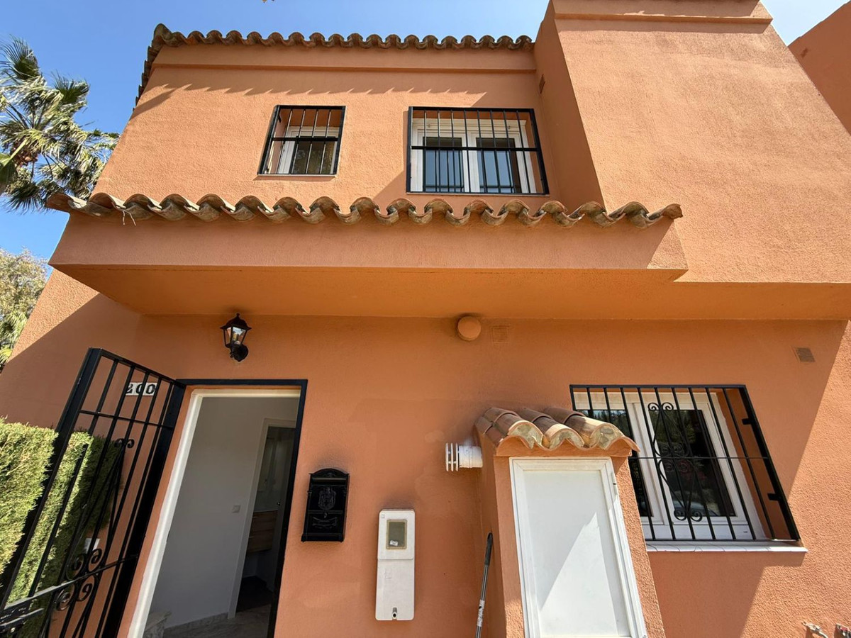 Huis te koop in Manilva | 4 slaapkamers H5383081