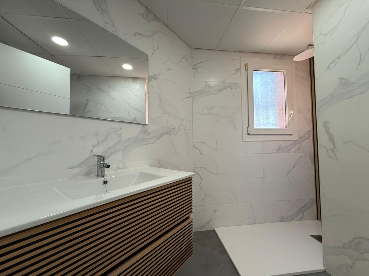 Huis te koop in Manilva | 4 slaapkamers H5383081