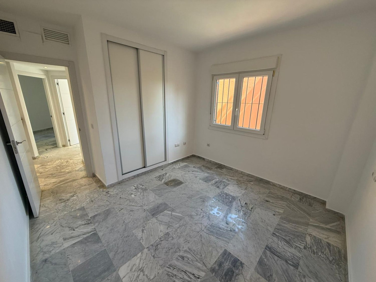 Huis te koop in Manilva | 4 slaapkamers H5383081
