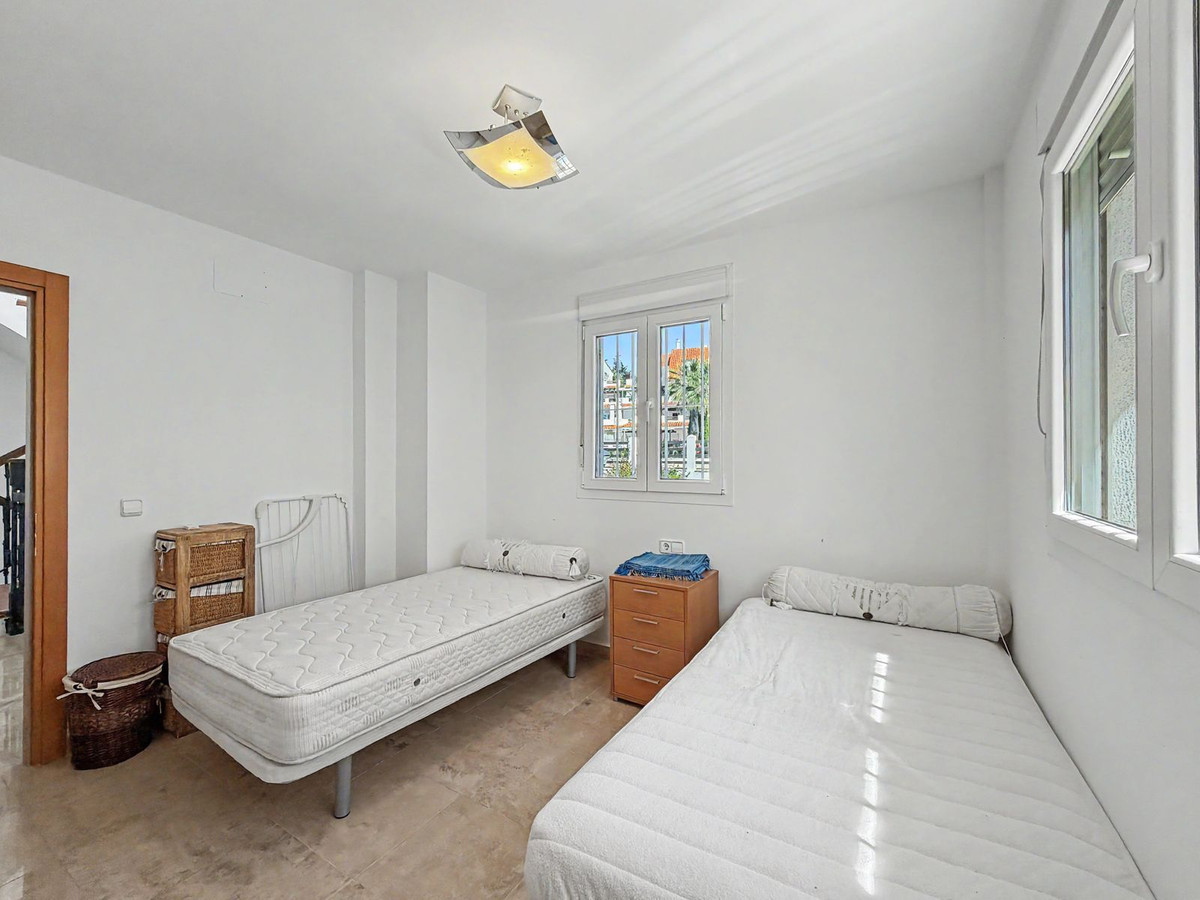 Huis te koop in Manilva | 6 slaapkamers H5389591