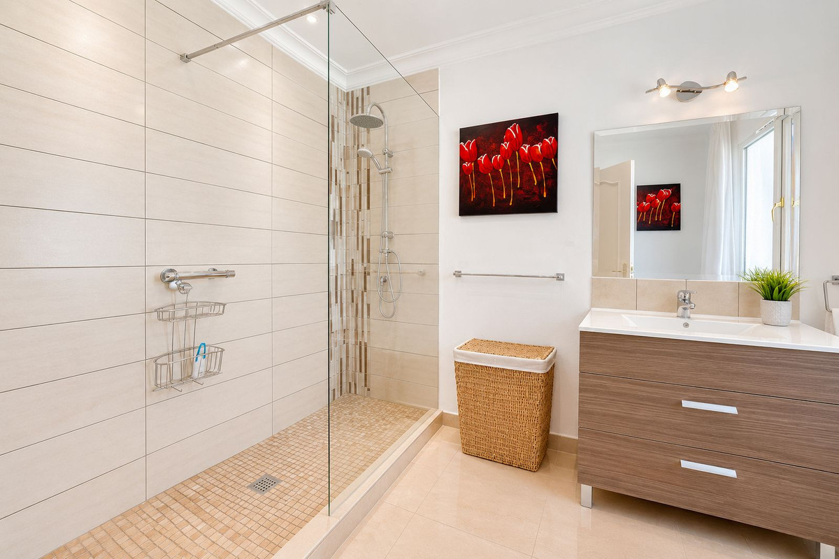 Huis te koop in Manilva | 5 slaapkamers H5395921