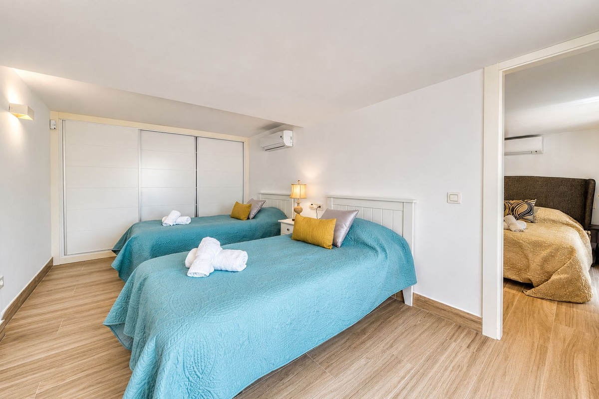 Huis te koop in Manilva | 5 slaapkamers H5395921