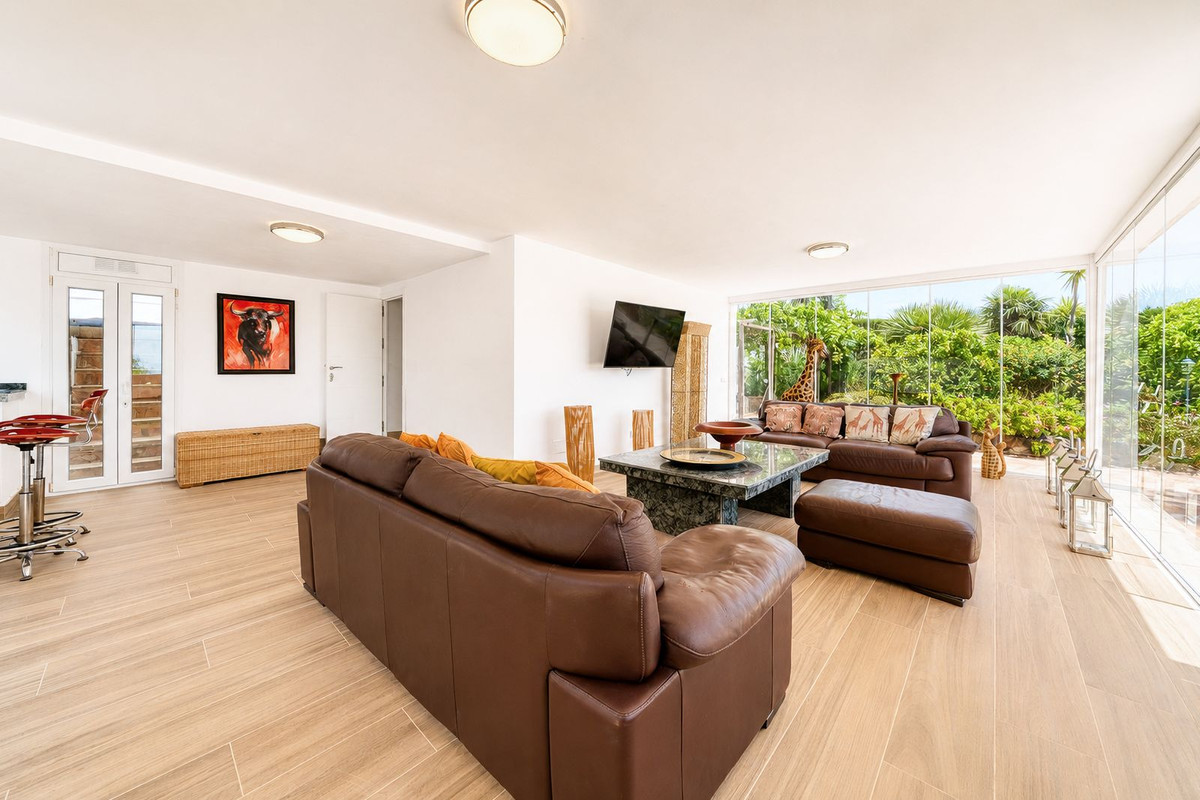 Huis te koop in Manilva | 5 slaapkamers H5395921