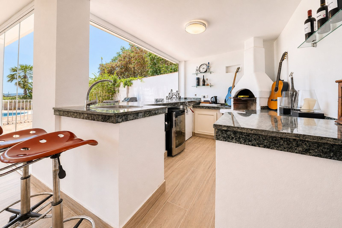Huis te koop in Manilva | 5 slaapkamers H5395921