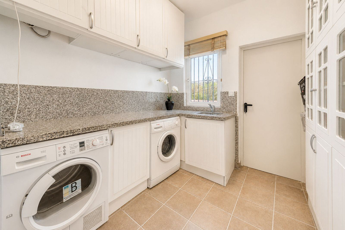 Huis te koop in Manilva | 5 slaapkamers H5395921