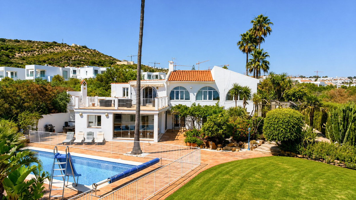 Huis te koop in Manilva | 5 slaapkamers H5395921