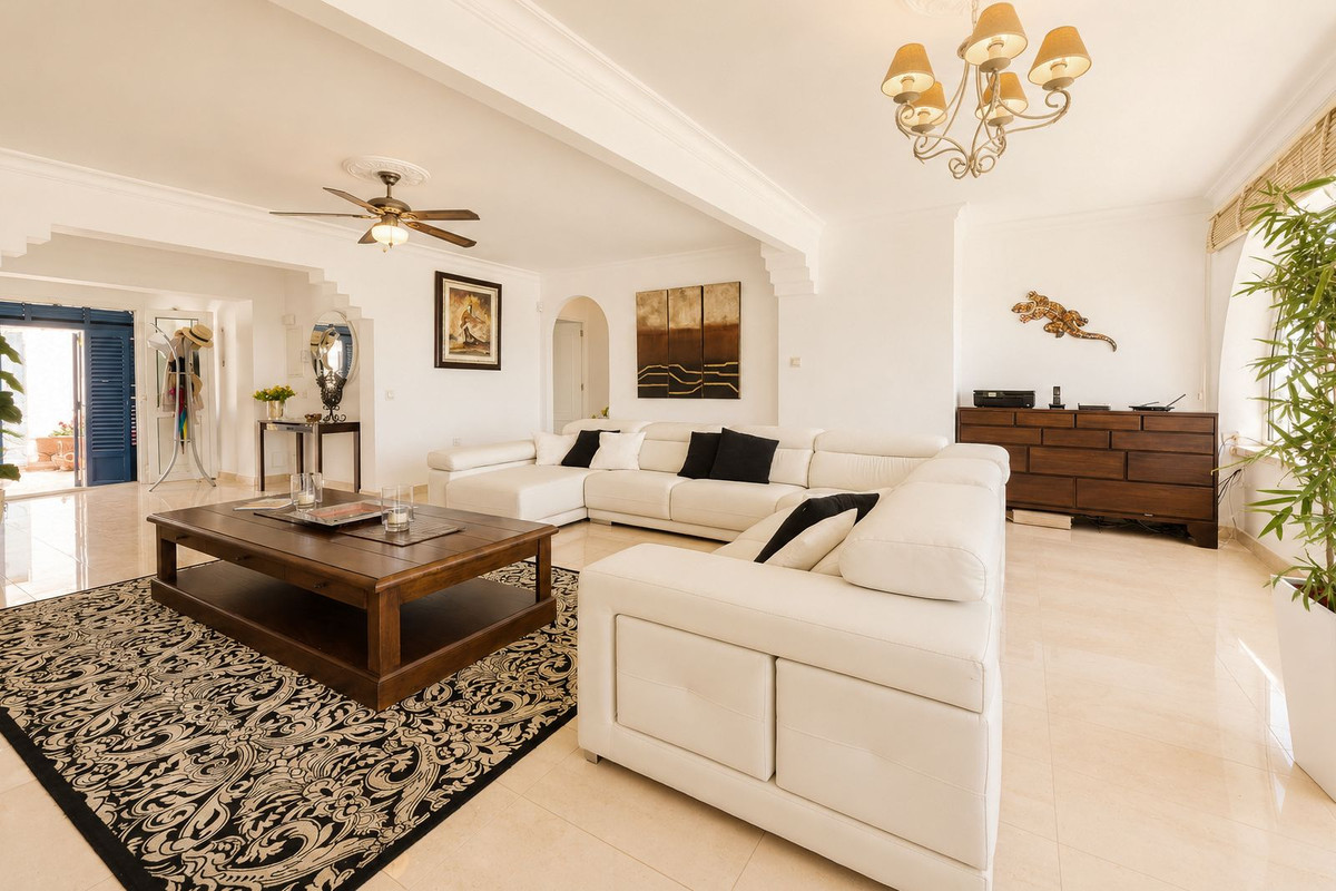 Huis te koop in Manilva | 5 slaapkamers H5395921