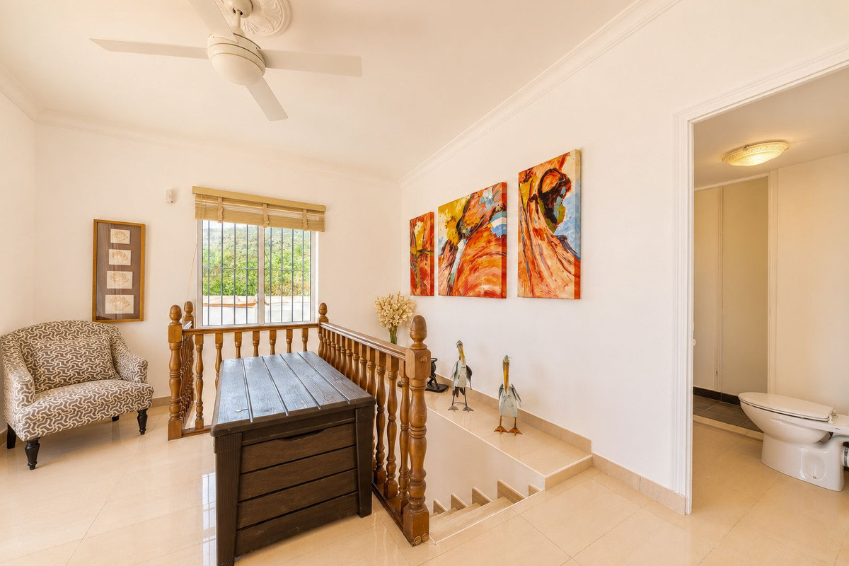 Huis te koop in Manilva | 5 slaapkamers H5395921