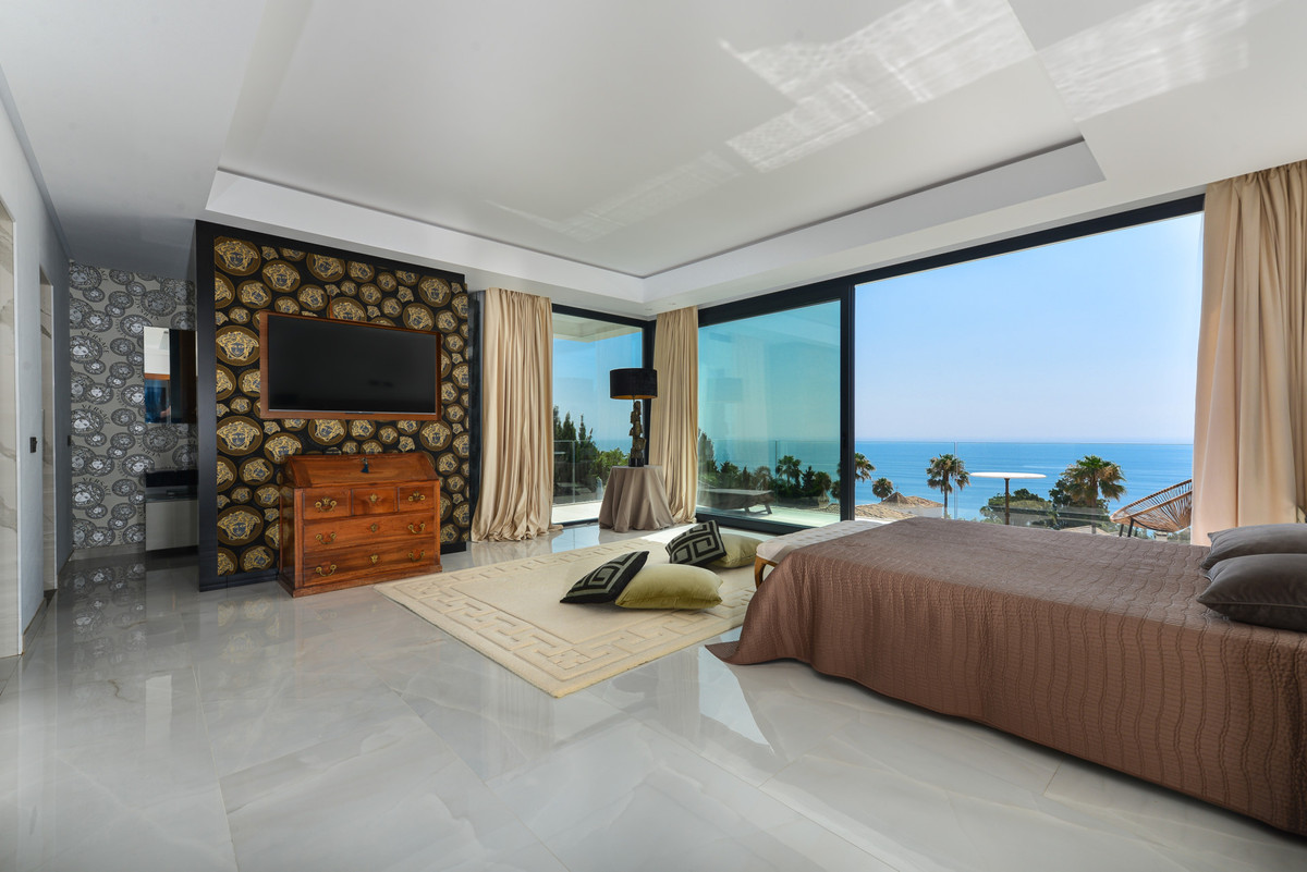 Huis te koop in Manilva | 4 slaapkamers H5406691