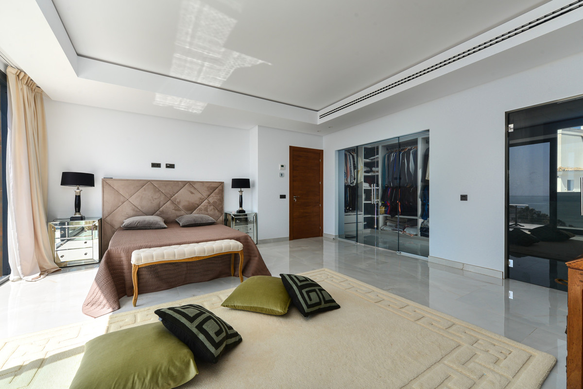 Huis te koop in Manilva | 4 slaapkamers H5406691