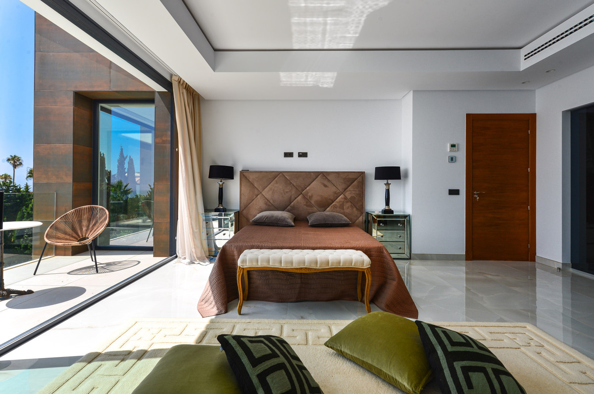 Huis te koop in Manilva | 4 slaapkamers H5406691