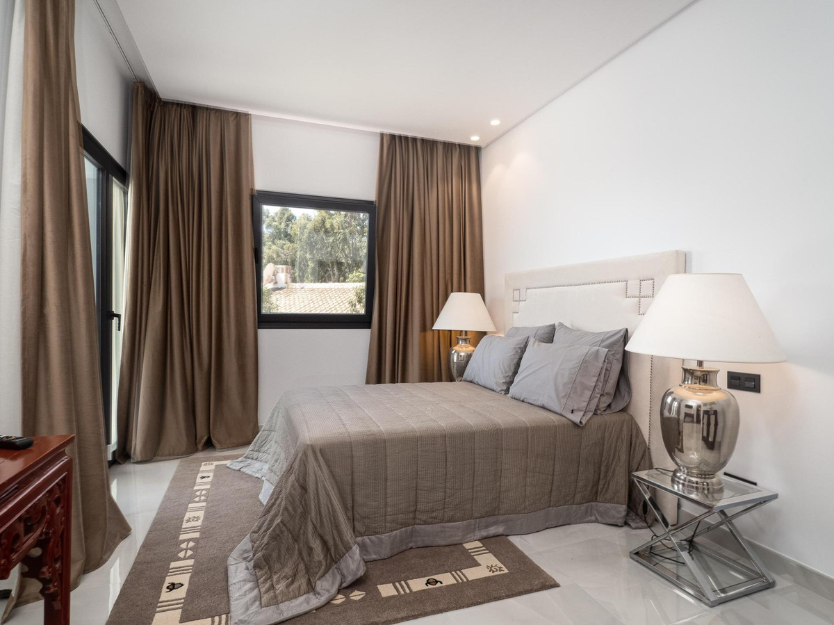 Huis te koop in Manilva | 4 slaapkamers H5406691