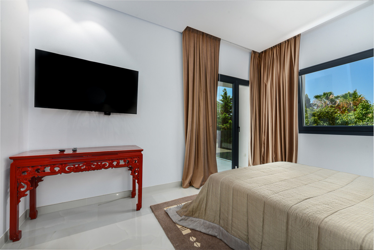 Huis te koop in Manilva | 4 slaapkamers H5406691