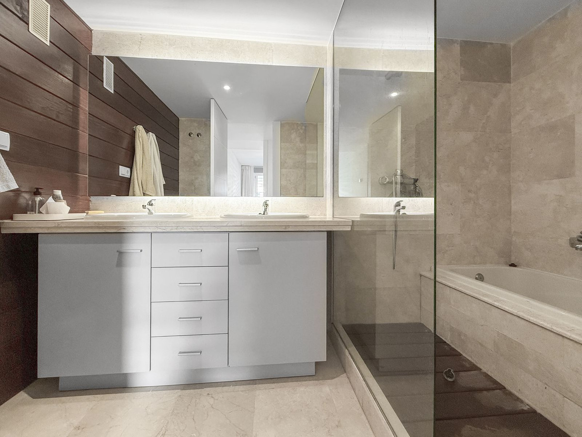 Huis te koop in Manilva | 3 slaapkamers H5422588