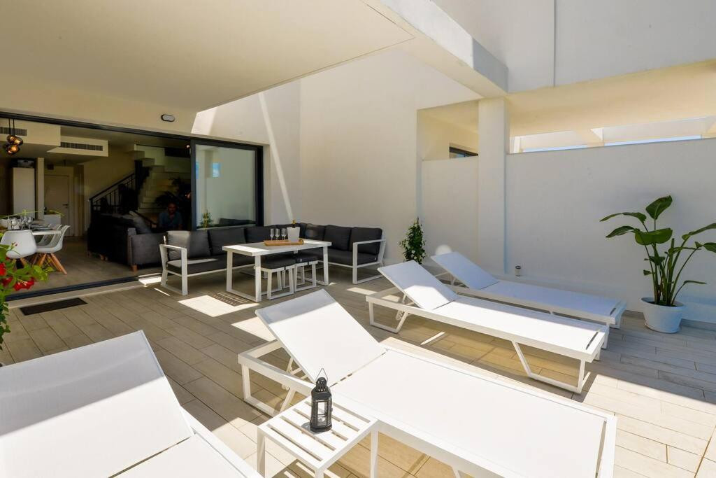 Property main view 45