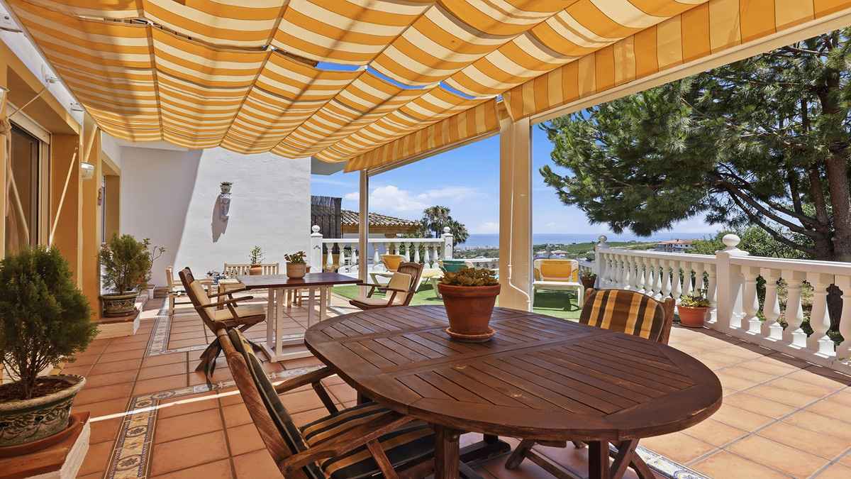 Huis te koop in Manilva | 4 slaapkamers H5427973