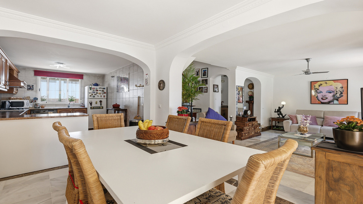 Huis te koop in Manilva | 4 slaapkamers H5427973