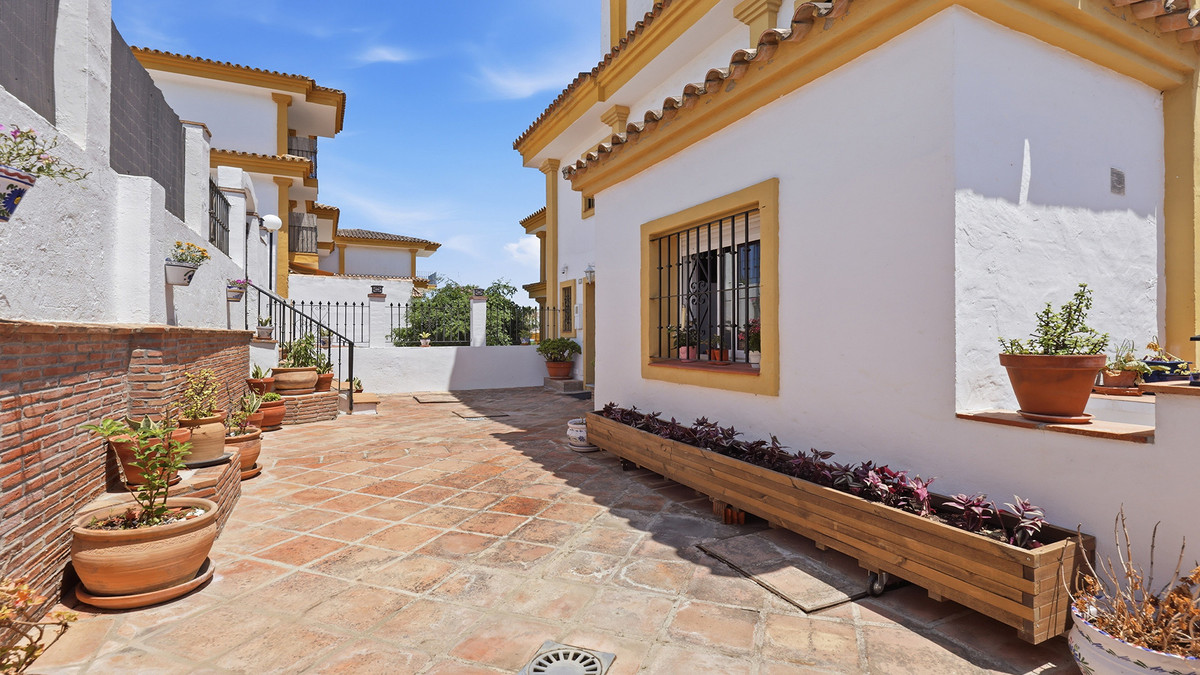 Huis te koop in Manilva | 4 slaapkamers H5427973