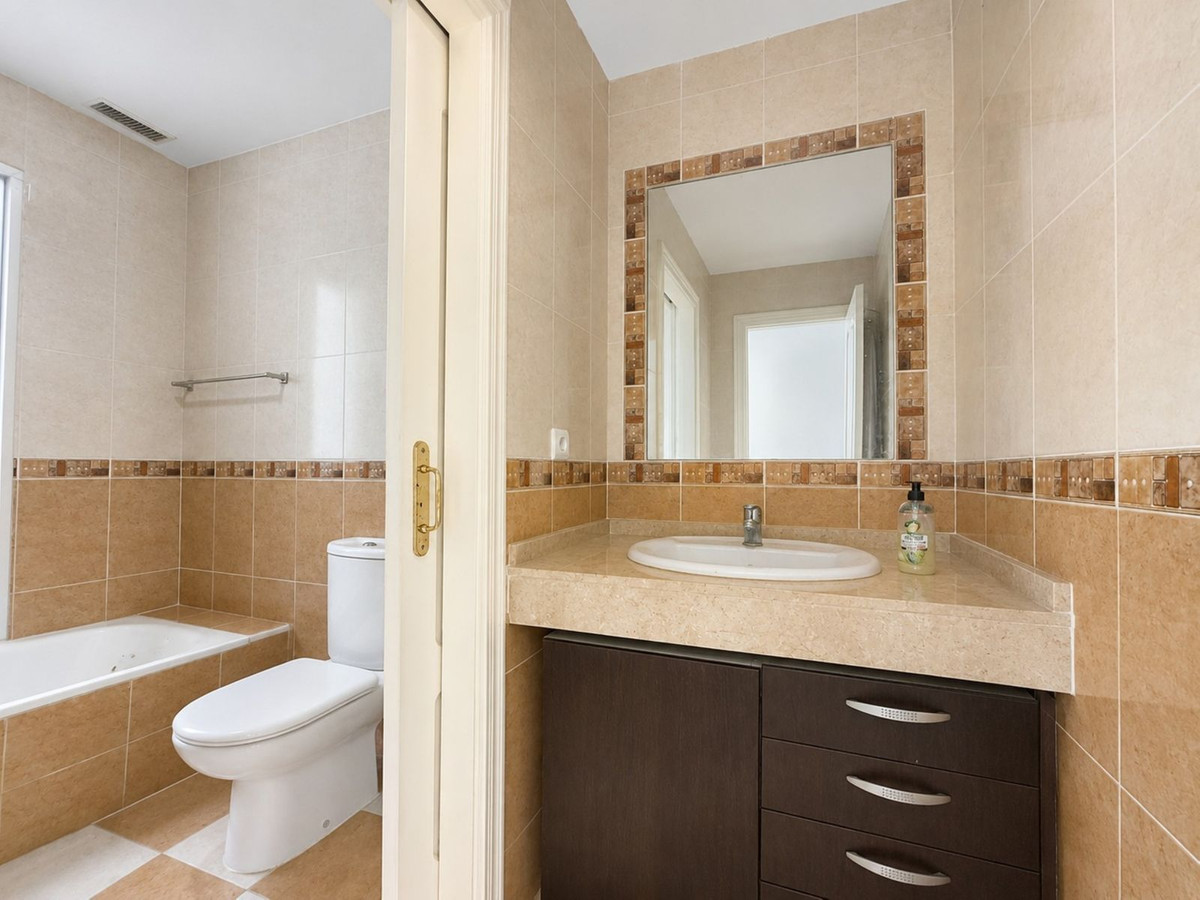 Huis te koop in Manilva | 3 slaapkamers H5435965
