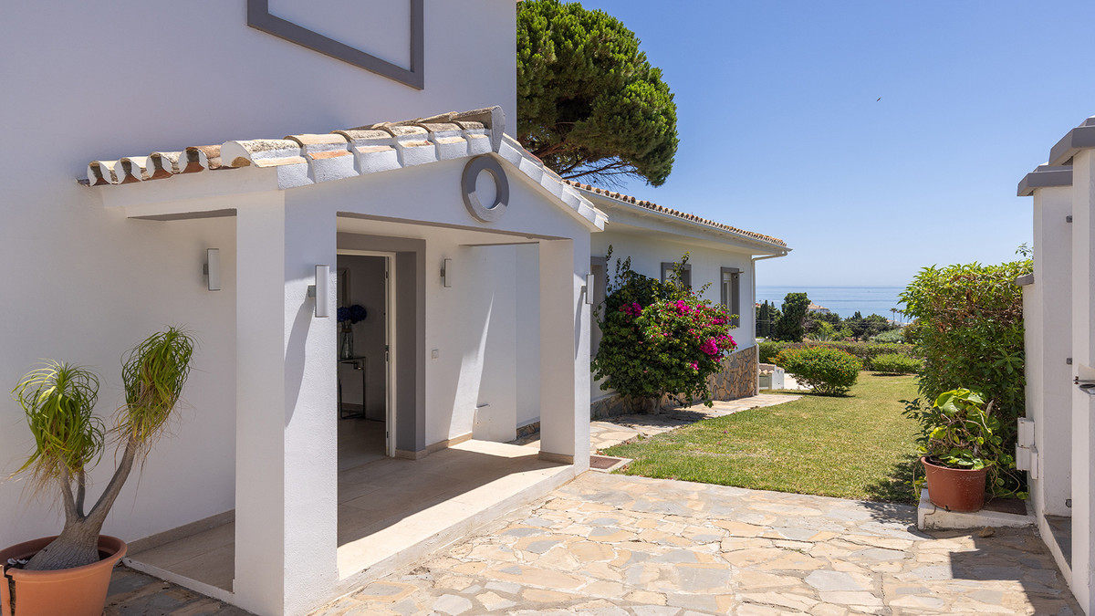 Huis te koop in Manilva | 4 slaapkamers H5436409