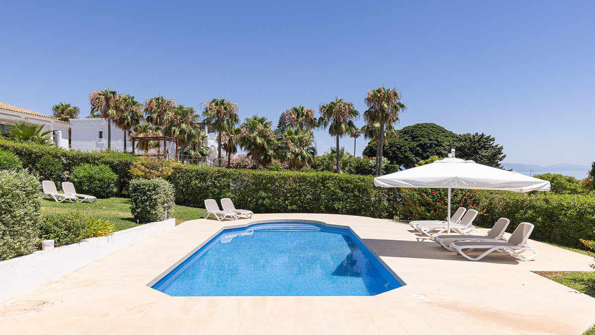 Huis te koop in Manilva | 4 slaapkamers H5436409