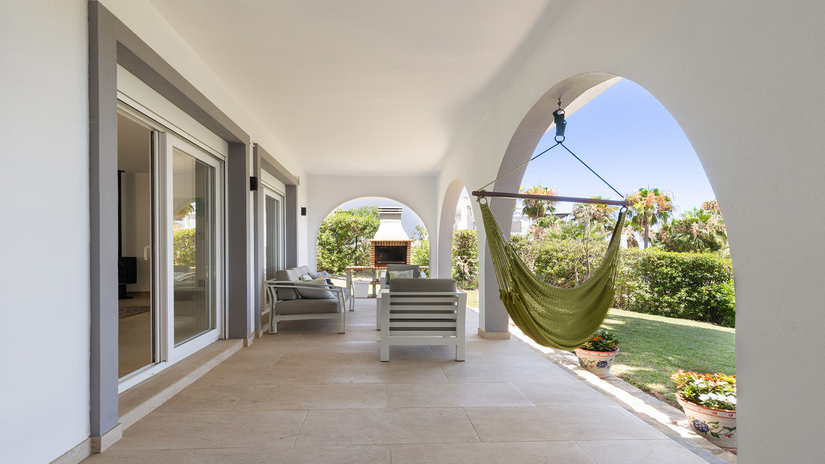 Huis te koop in Manilva | 4 slaapkamers H5436409