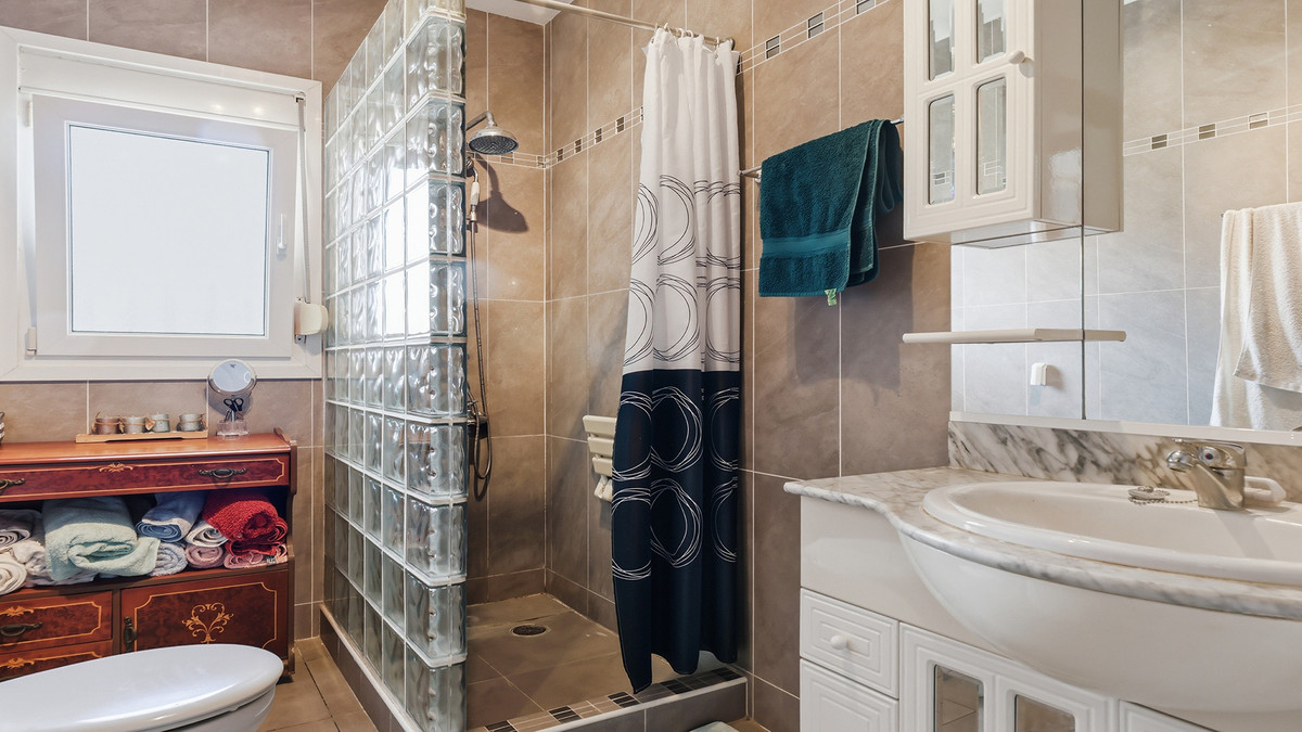 Huis te koop in Manilva | 3 slaapkamers H5437615