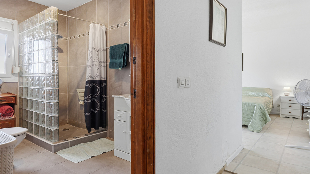 Huis te koop in Manilva | 3 slaapkamers H5437615