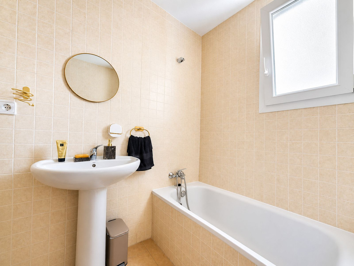 Property main view 40