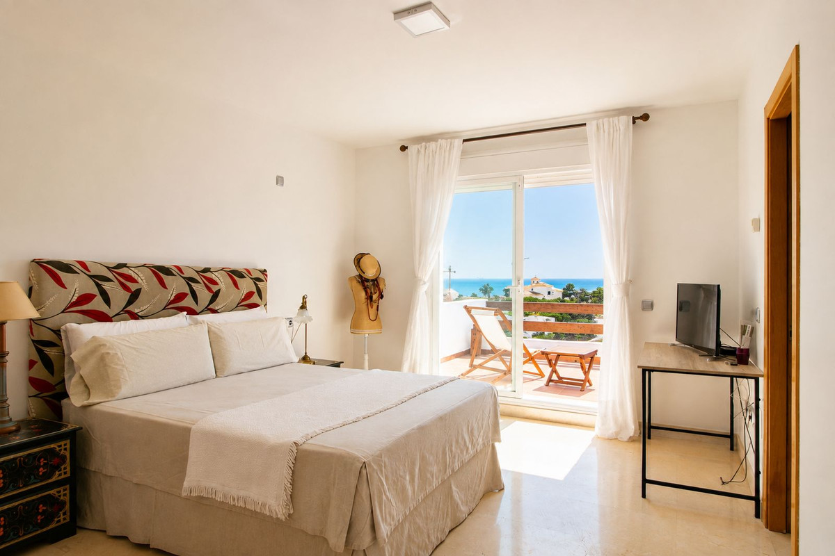 Huis te koop in Manilva | 4 slaapkamers H5461819