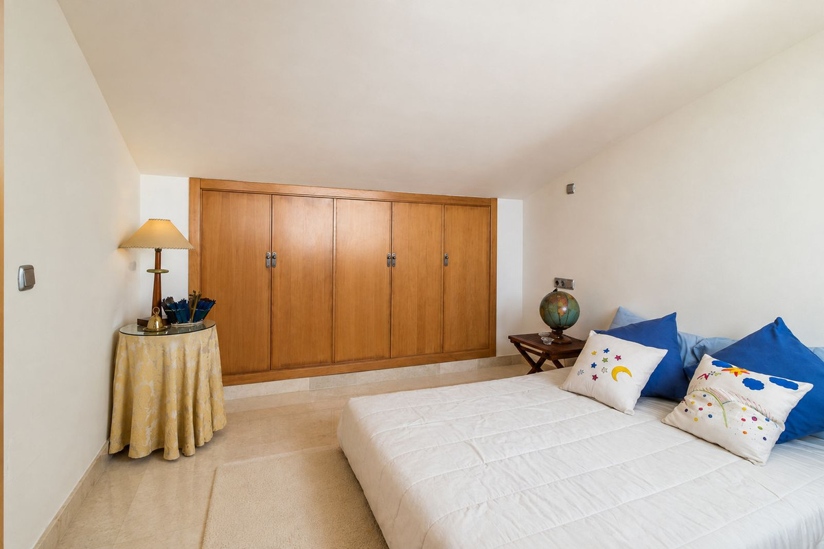 Huis te koop in Manilva | 4 slaapkamers H5461819