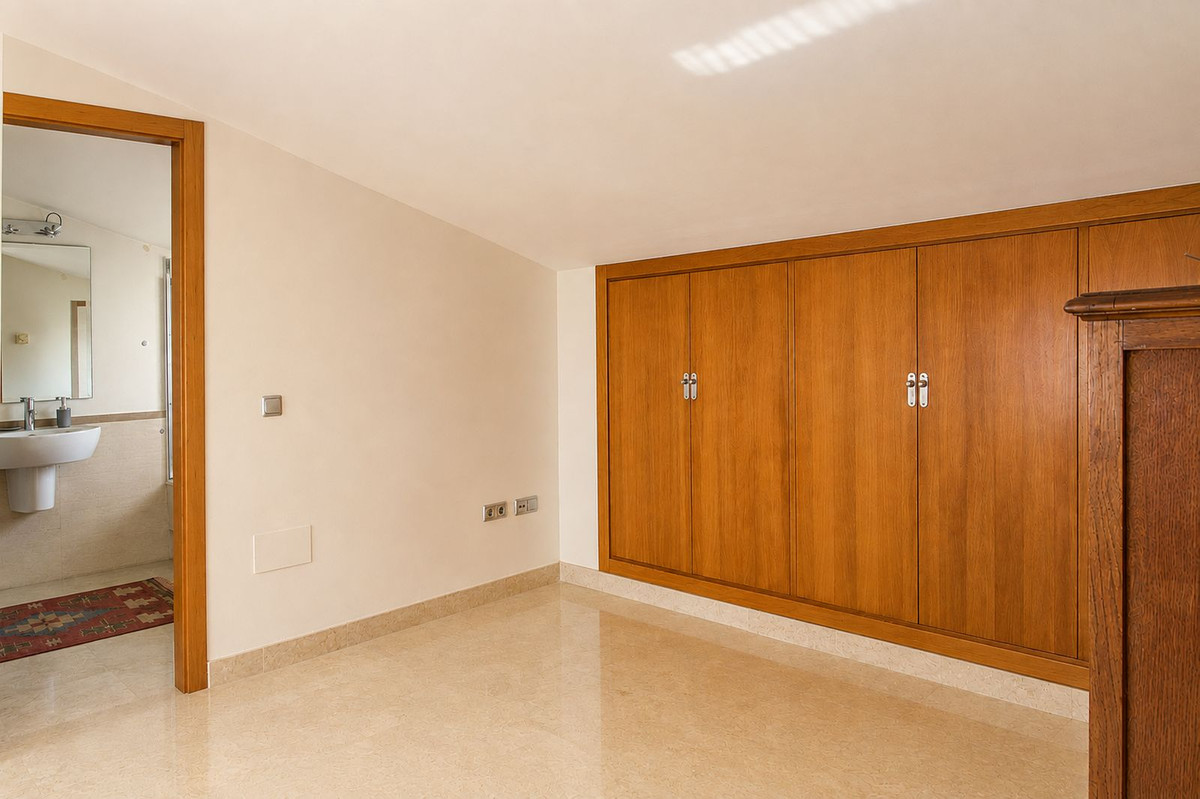 Huis te koop in Manilva | 4 slaapkamers H5461819