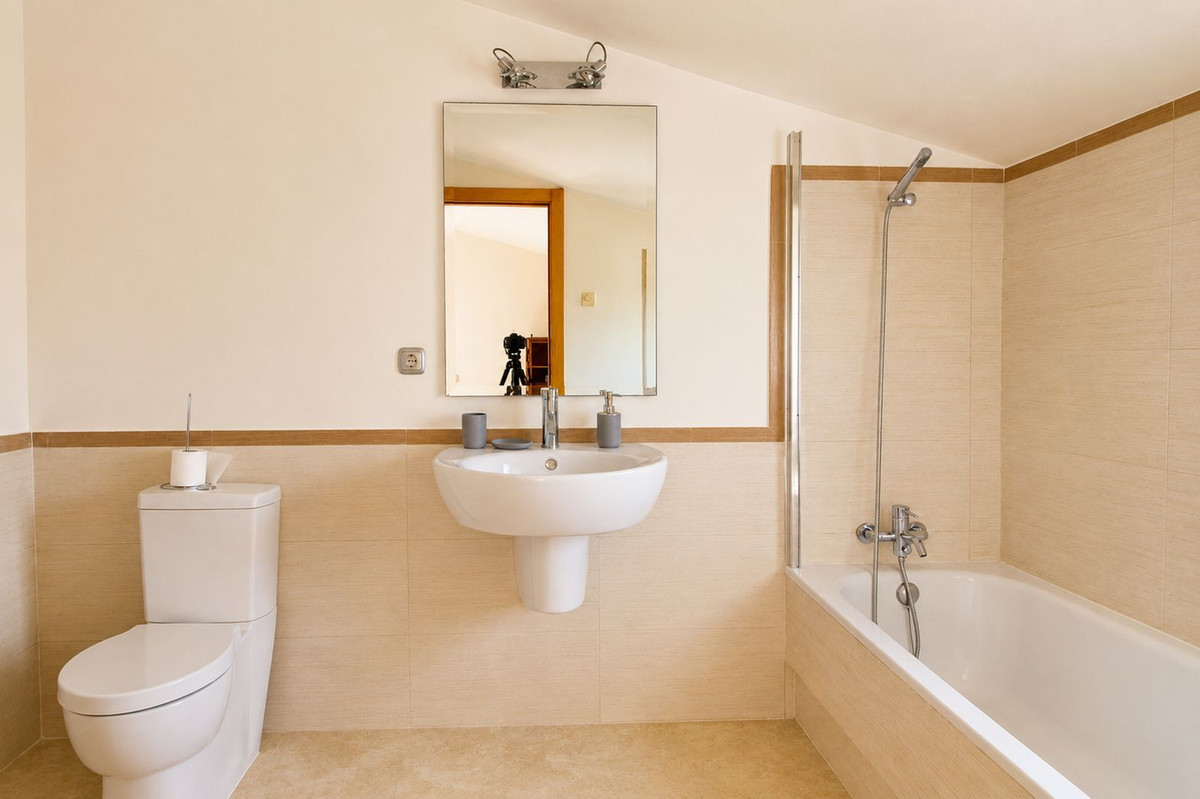 Huis te koop in Manilva | 4 slaapkamers H5461819
