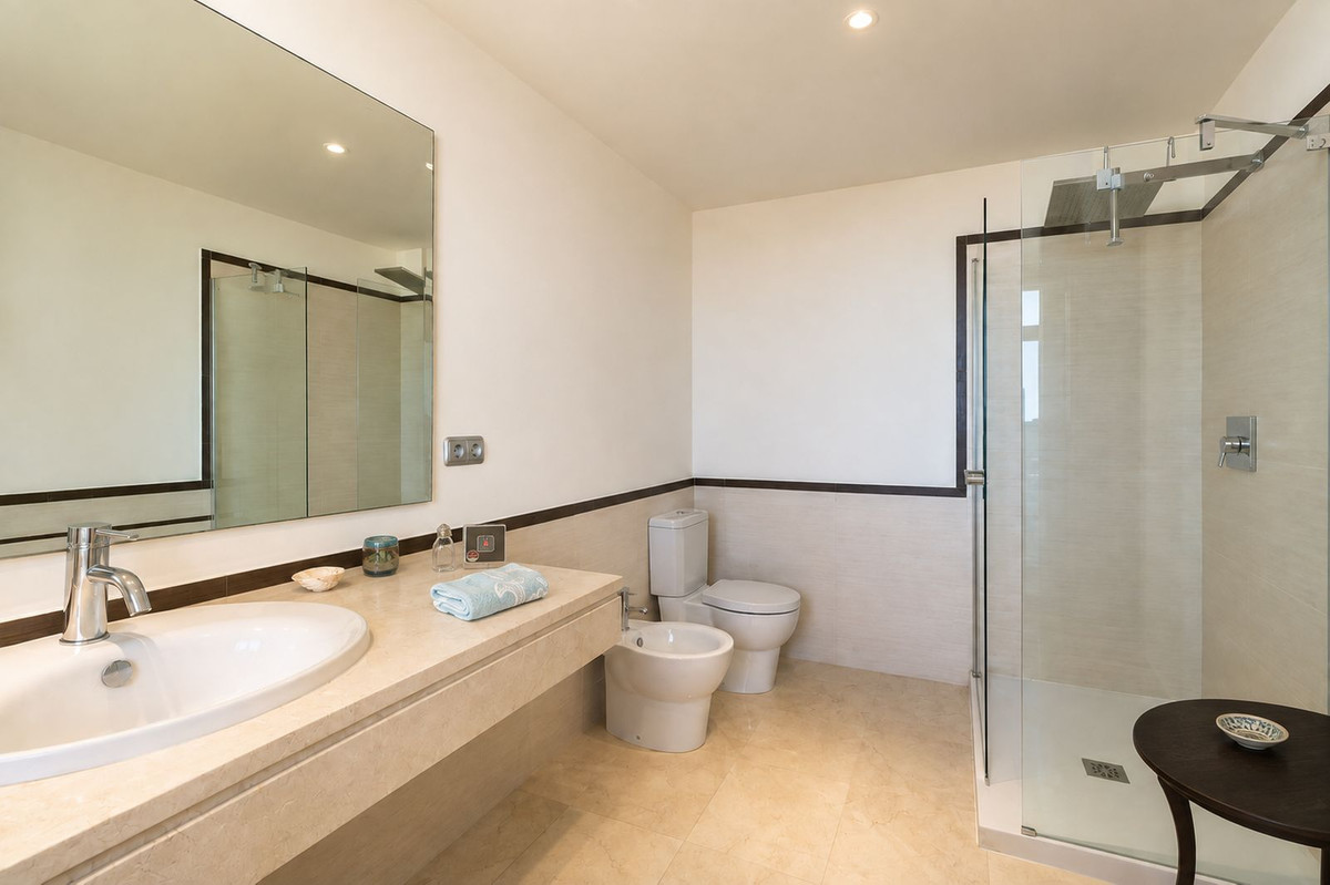 Huis te koop in Manilva | 4 slaapkamers H5461819